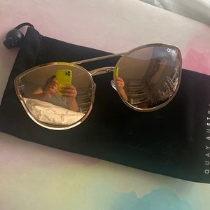 QUAY CHERRY BOMB ROSE GOLD OVERSIZED SUNGLASSES.